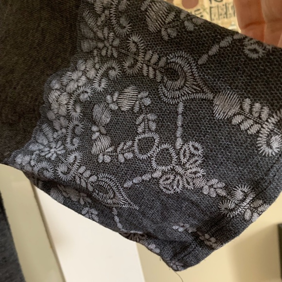 Dori Gray Dress midi 3/4 sleeve size Medium - Picture 3 of 4